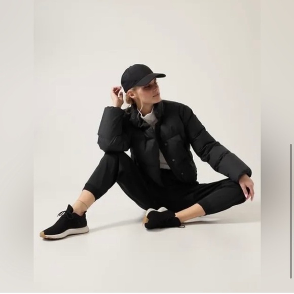 Athleta Get Set Hybrid Joggers. Women’s Medium. Performance Pants With Pockets. - Picture 8 of 8